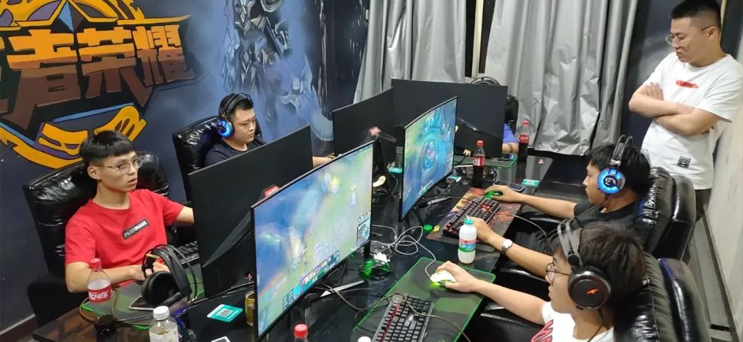 也能激发人 也能激发人