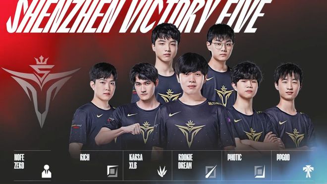 鲜明对比 鲜明对比