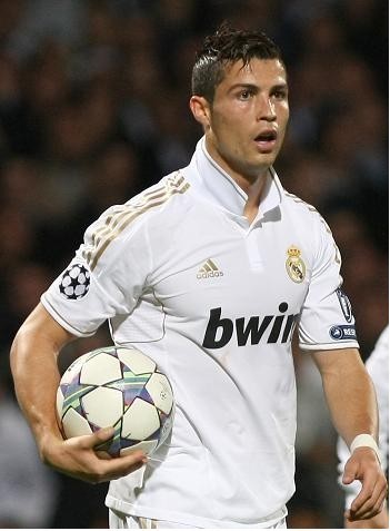 他在边路的 他在边路的